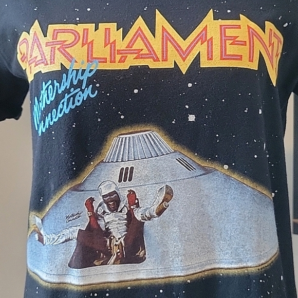 3/$30 Retro Parliament Mothership Connection T-shirt - Picture 2 of 4